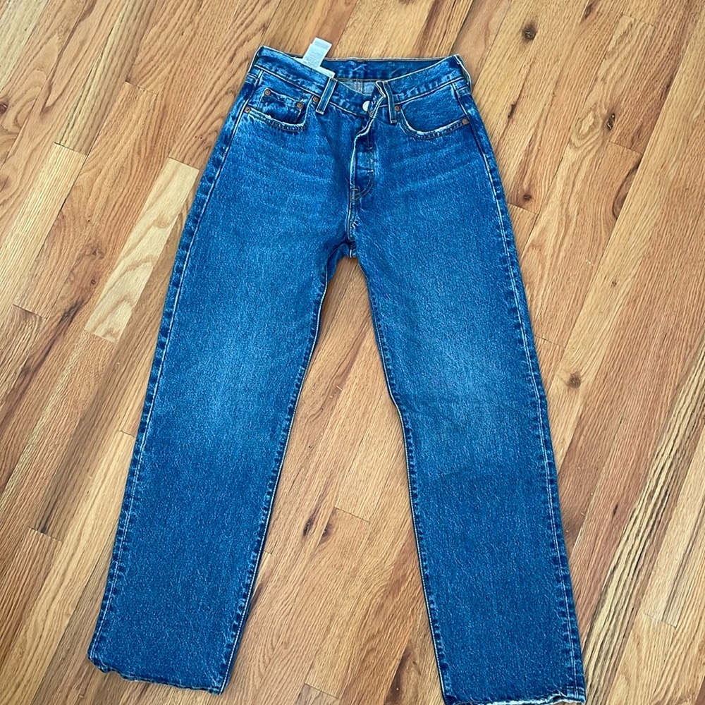 Levi’s 501 W25 barely worn